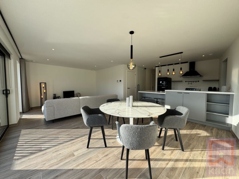 Recent luxeappartement (2021), 2 slpks, zonneterras, lift en carport – centrum Geel foto 5