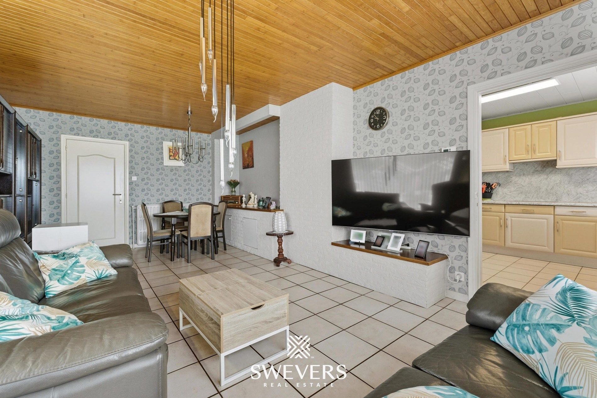 Verzorgde open bebouwing met grote tuin in Borgloon foto 2