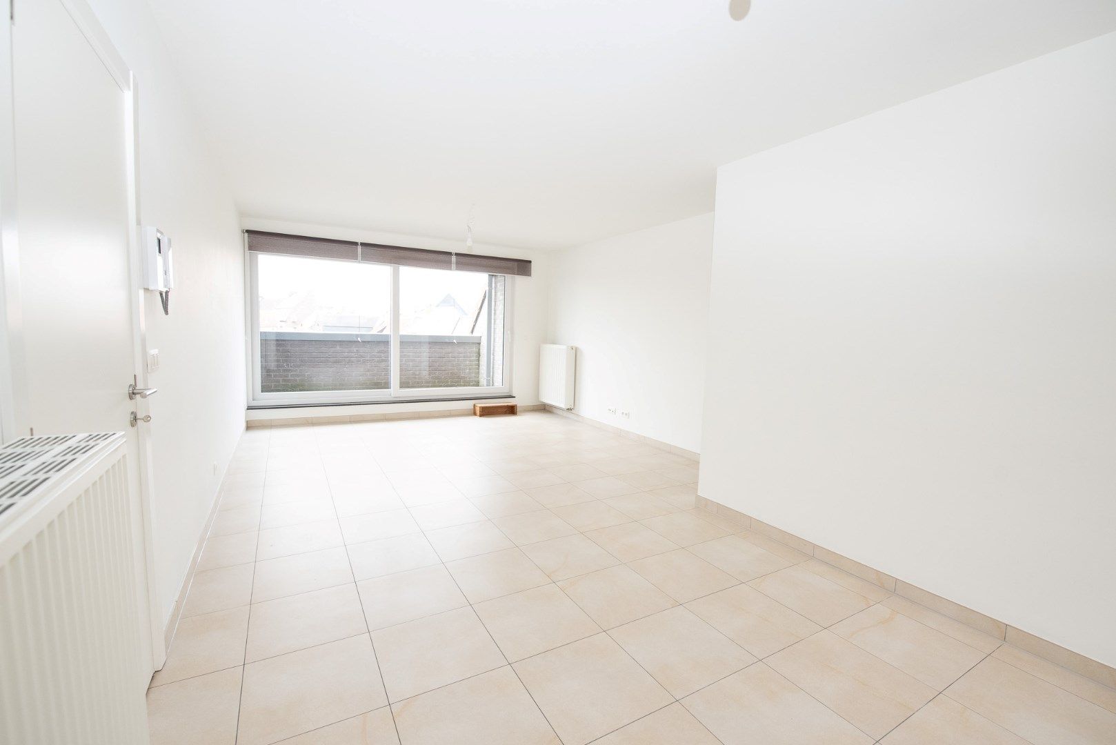 Recent en ruim duplex appartement met 4 slaapkamers! foto 3