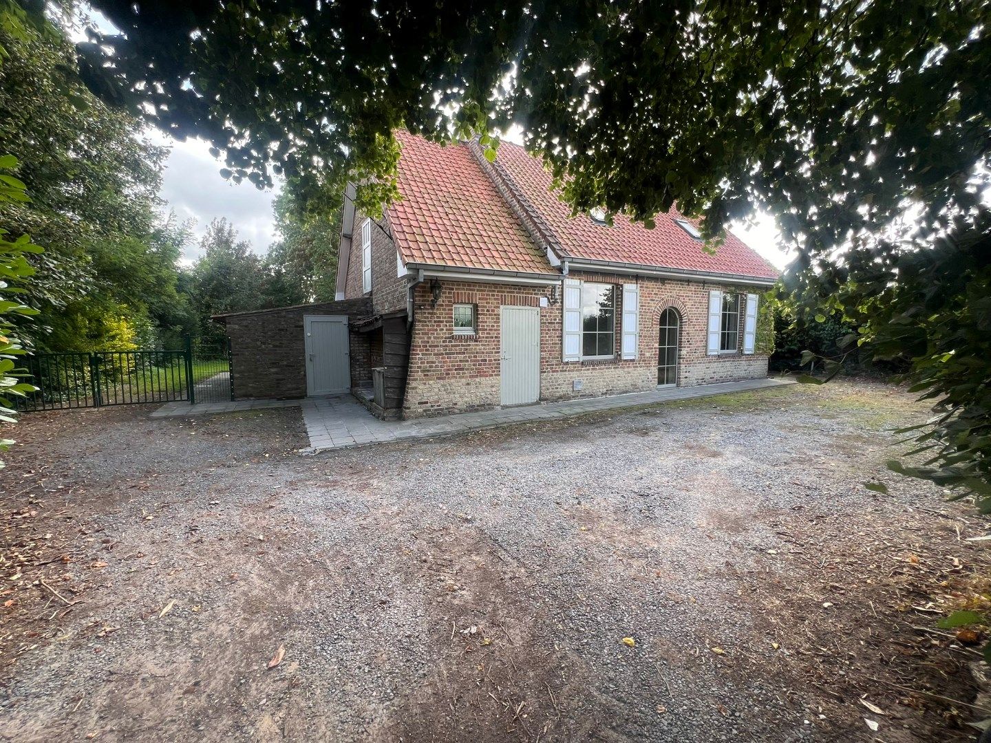 Charmante woning in een groene omgeving te Langemark-Poelkapelle foto 2