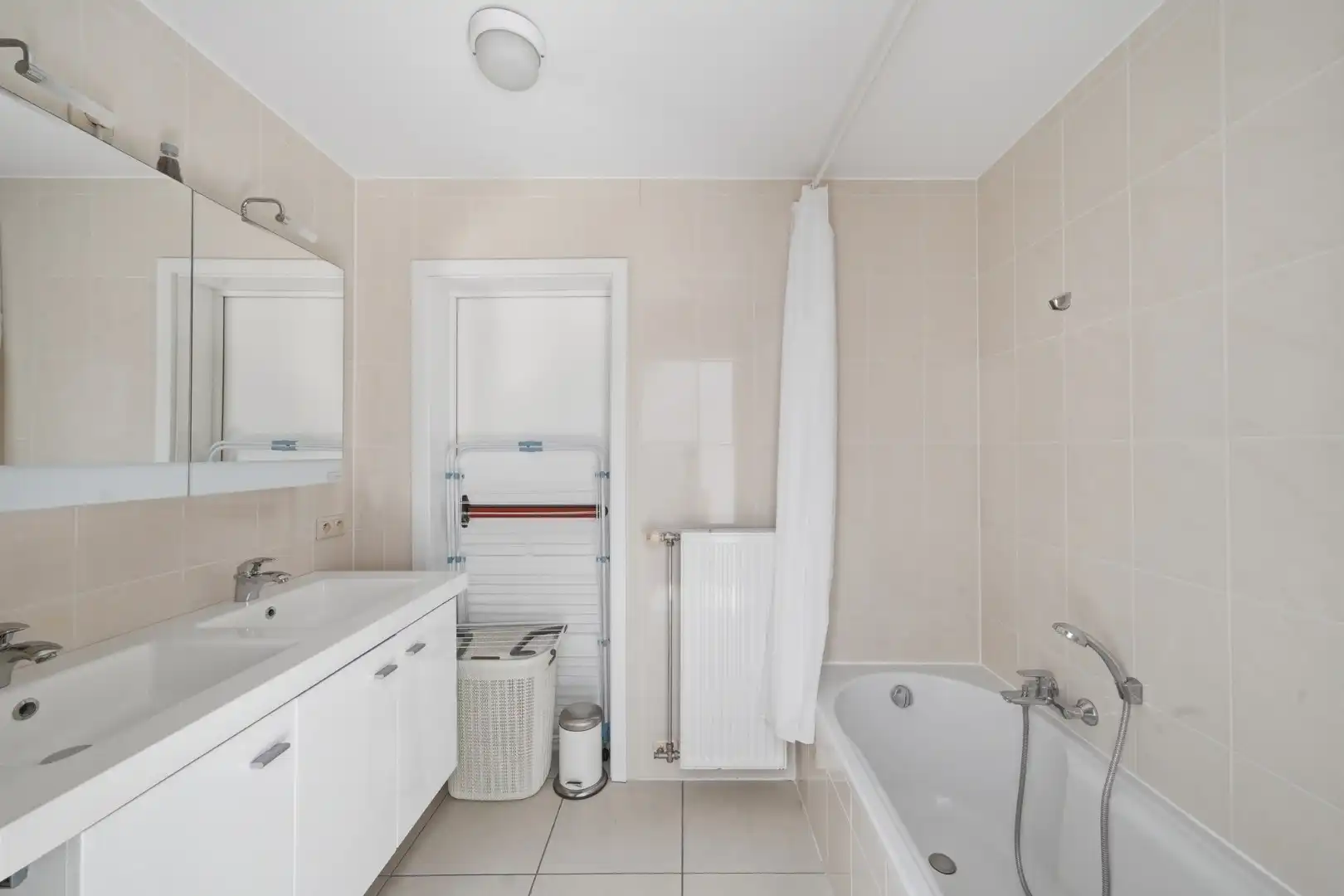 Instapklaar duplexappartement met open zicht en terras in Bredene foto 17