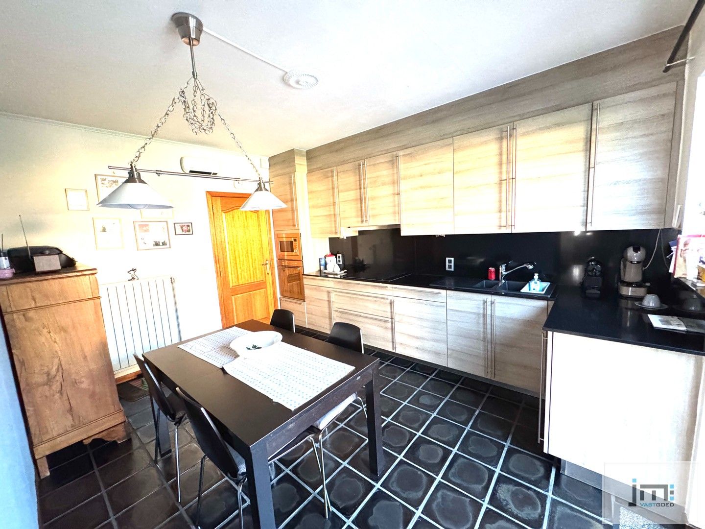 Instapklare en energiezuinige woning in hartje Borgloon foto 5