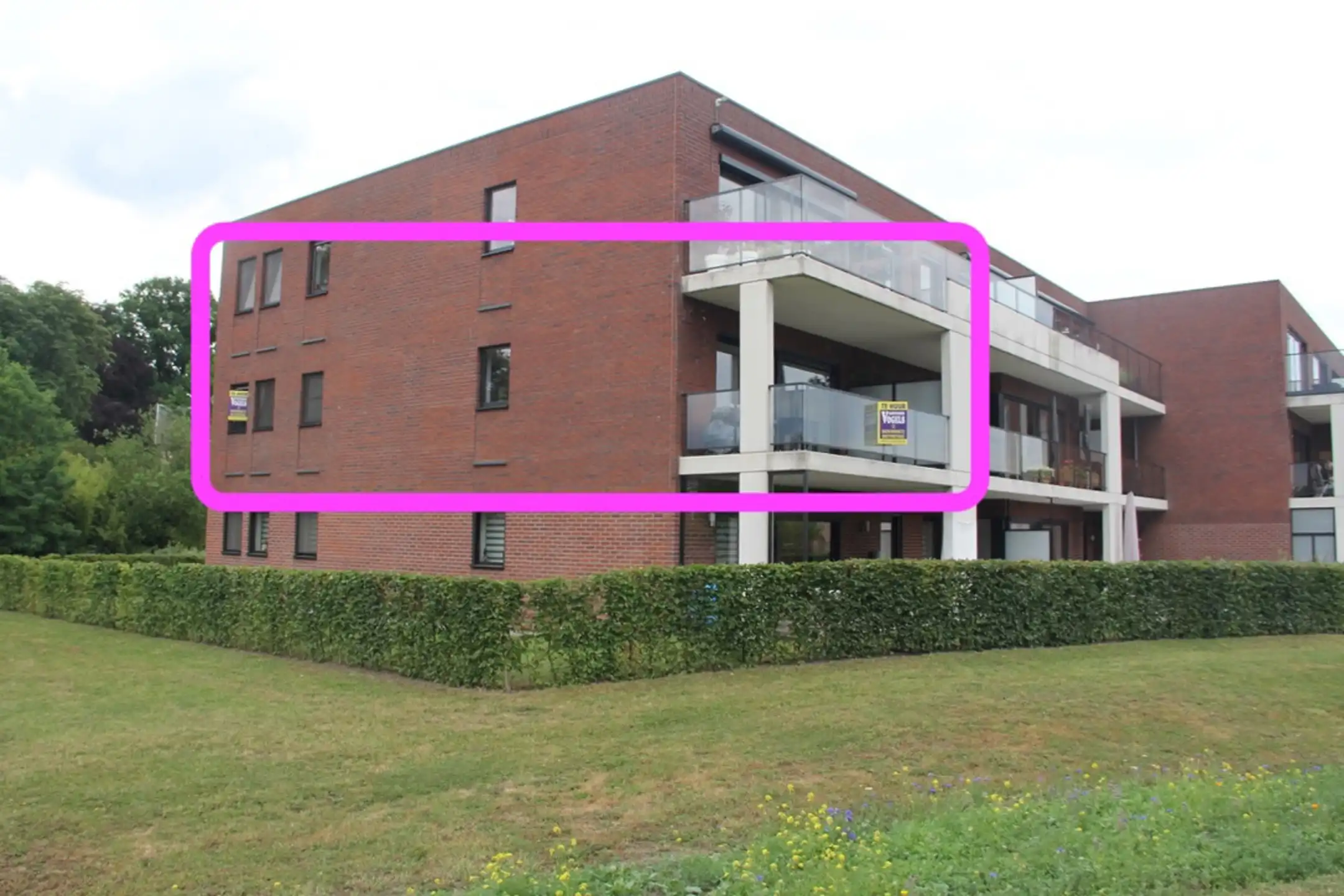 Appartement te koop foto {{pictureIndex}}