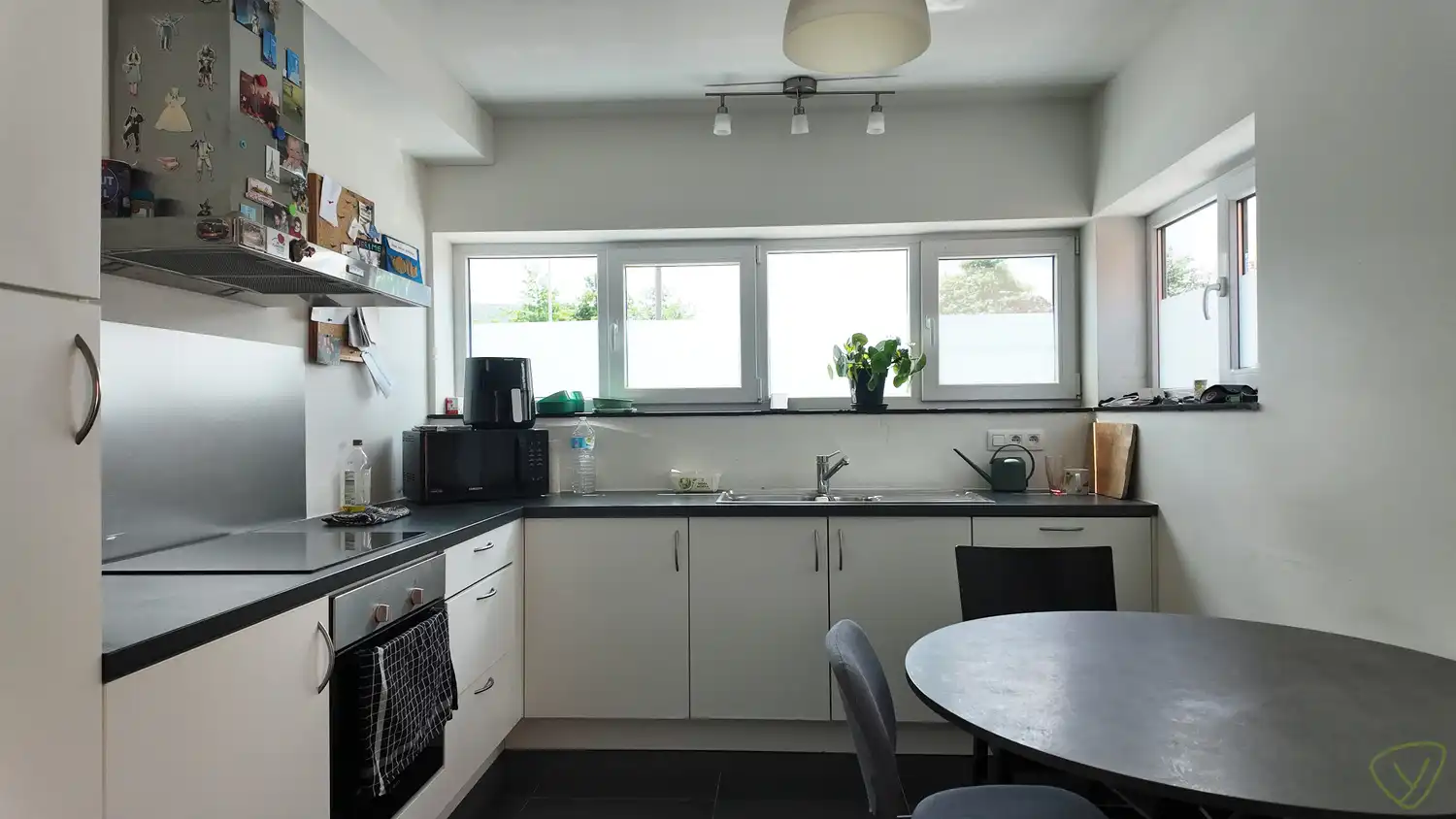Verzorgde moderne woning gelegen in de dorpskern van Balgerhoeke. foto 5