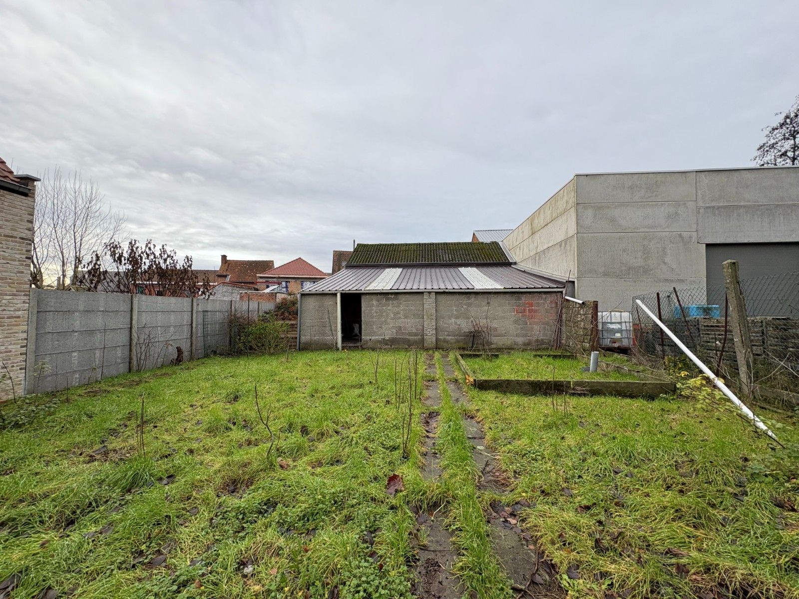 Halfopen bebouwing mét magazijn te koop! foto 46