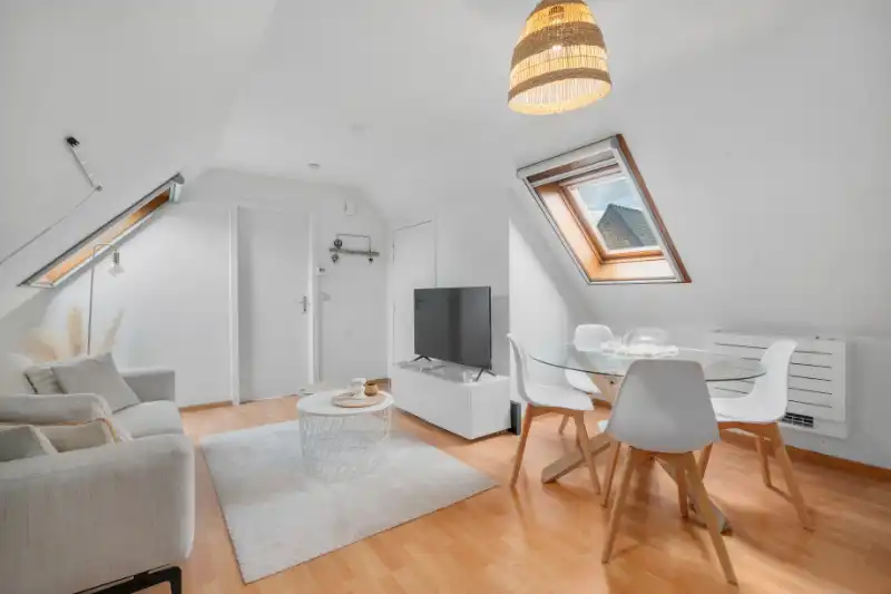 --- NIEUW --- Gunstig gelegen, instapklaar 1-slaapkamerappartement foto {{pictureIndex}}
