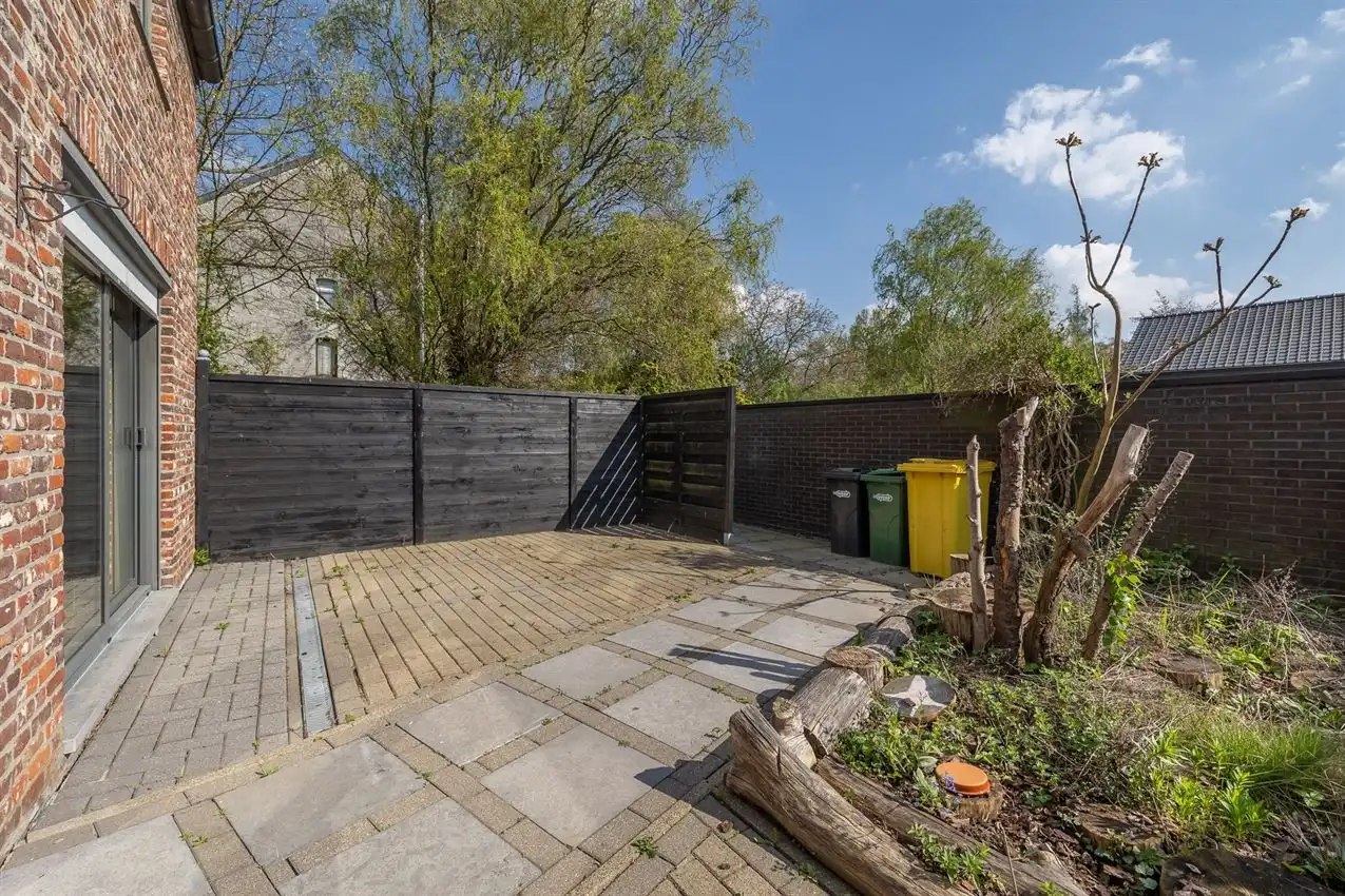 instapklare woning (3 slpk) in oude gemeenteschool foto 12