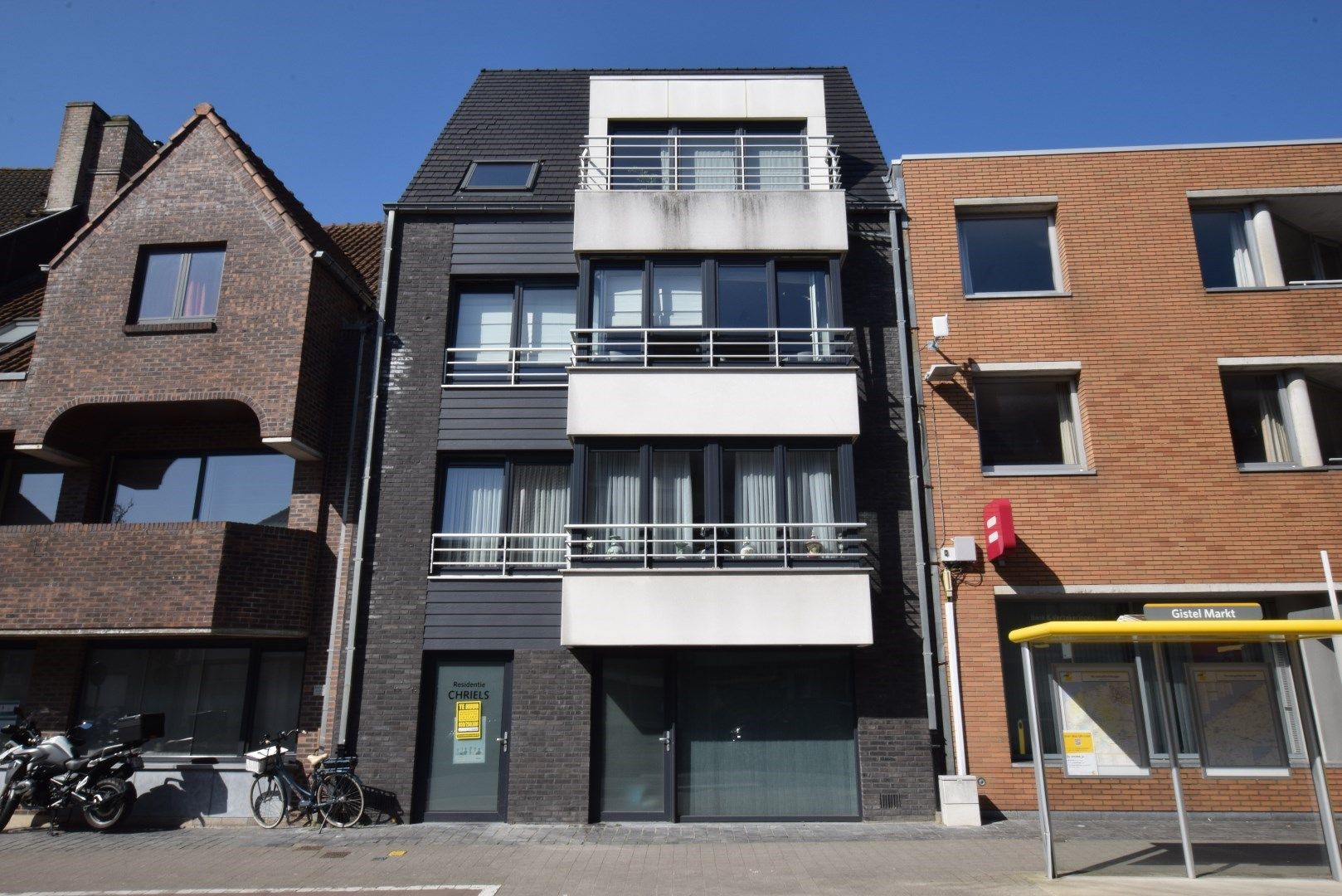 Modern appartement op 2de verdieping in centrum van Gistel foto {{pictureIndex}}