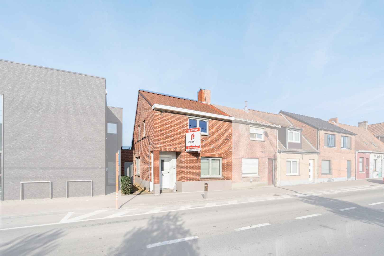 Hoofdfoto van de publicatie: Instapklare woning met uitweg én garage! 