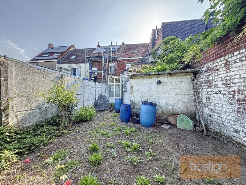 Te koop: Woning met potentieel in het hart van Lauwe – volledig te renoveren foto 10