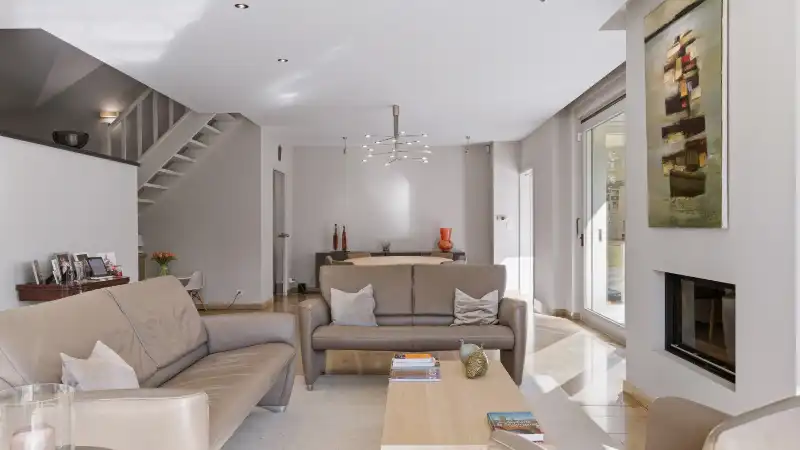 Exclusief gelegen villa van 345m² op 30 are met grote vijver foto 34