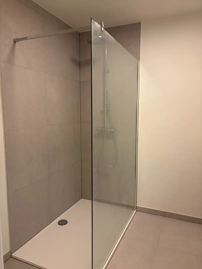 Modern en energiezuinig nieuwbouwappartement met groot terras. foto 11