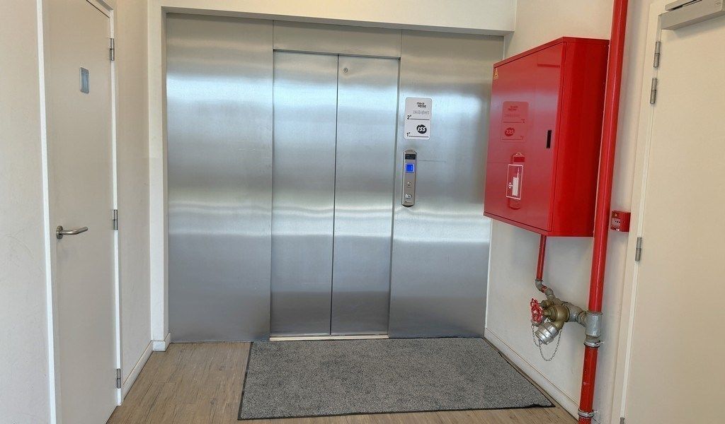 Kantoor met magazijn te huur aan de voorhaven in Gent foto 15