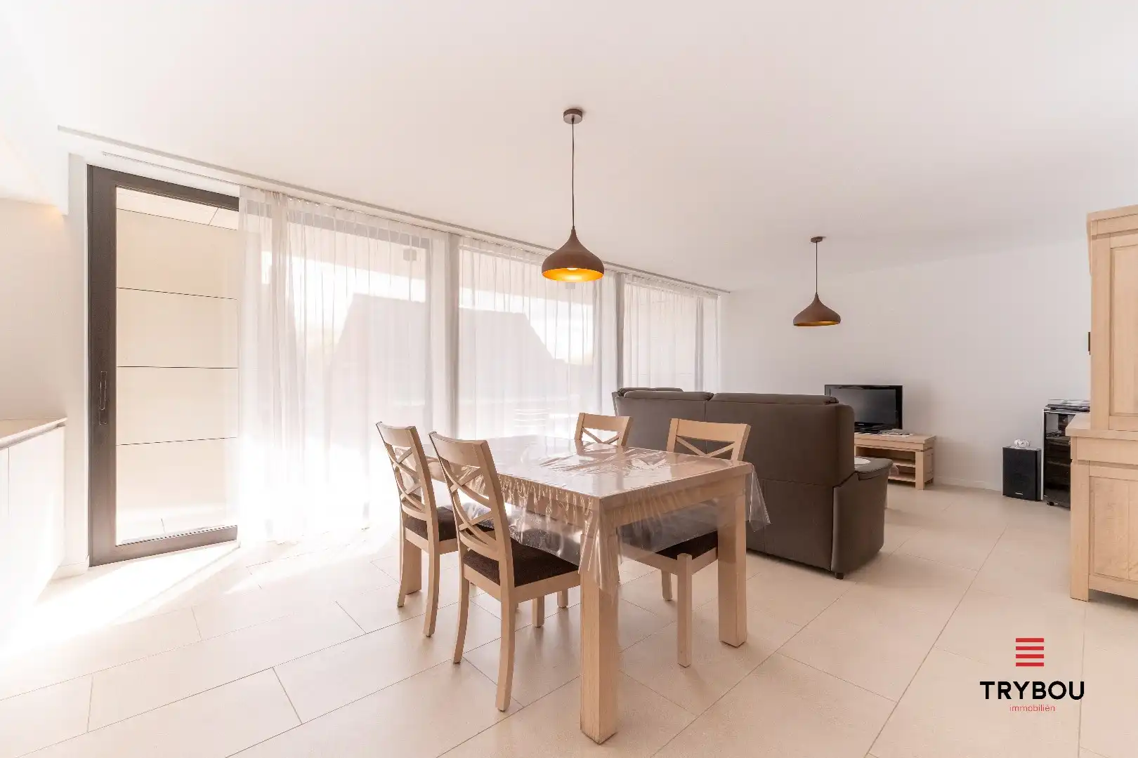 Appartement met 2 slaapkamers, garage en 2 staanplaatsen in Houthulst! foto 4