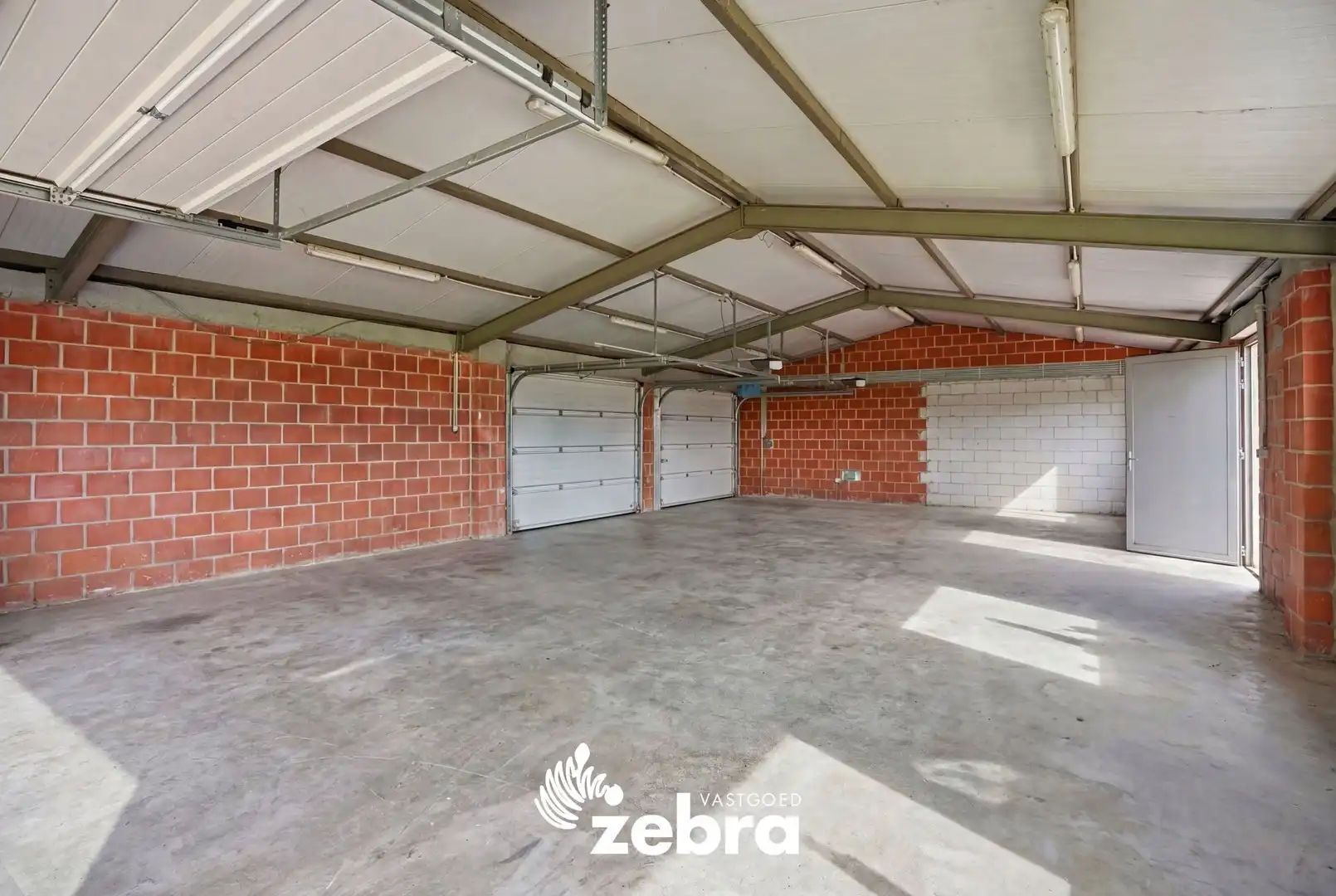 Ruime villa op een prachtig perceel van 11.110m² in groene omgeving! foto 53