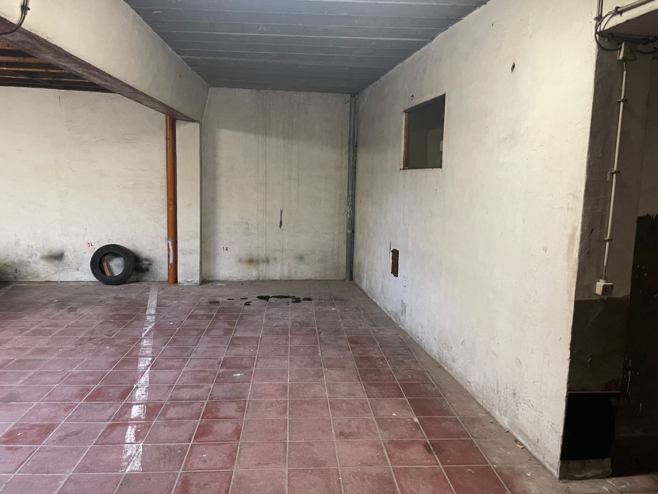 Binnenstaanplaats in Oostende foto {{pictureIndex}}