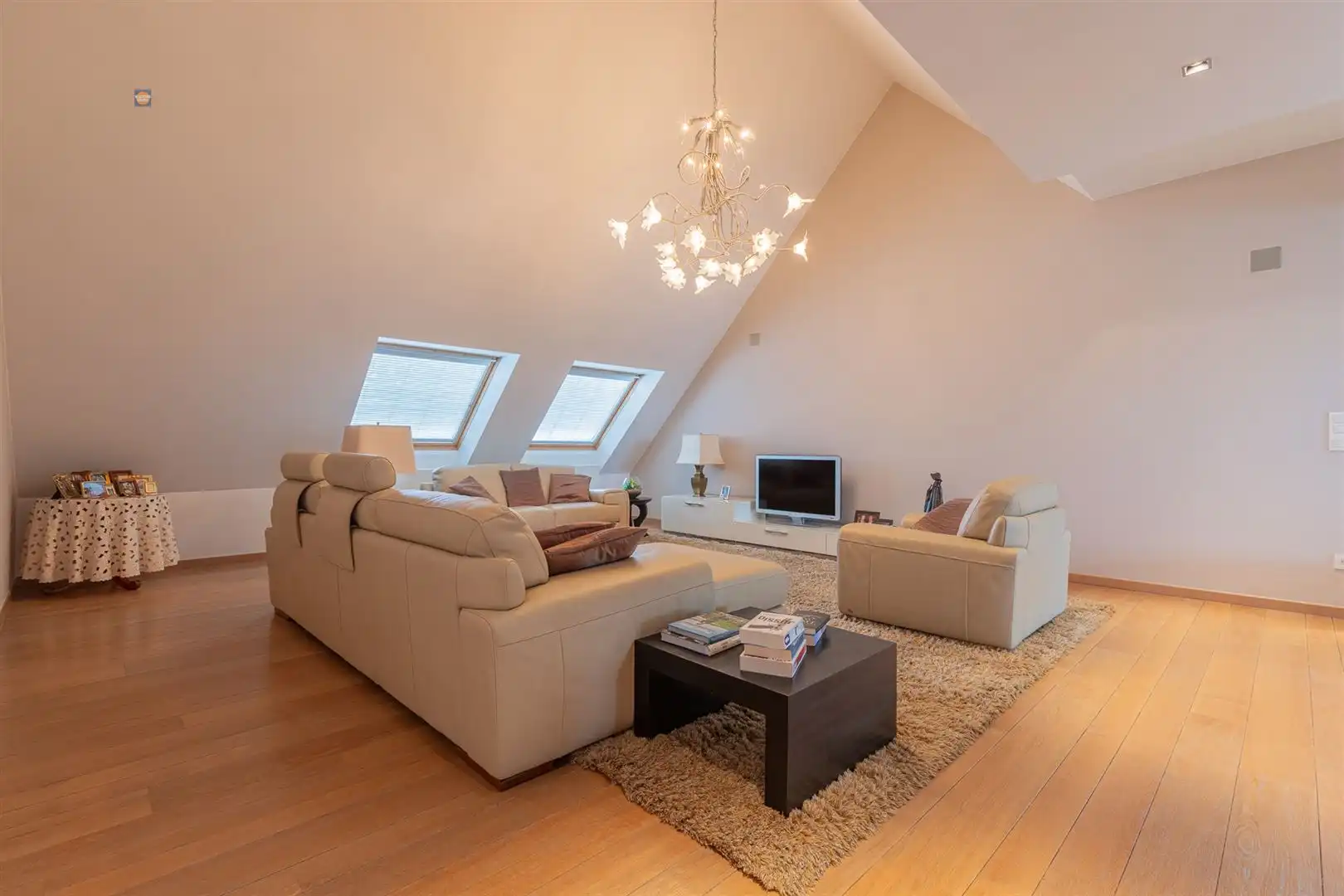 Prachtige Penthouse met 3 slaapkamers! foto 5