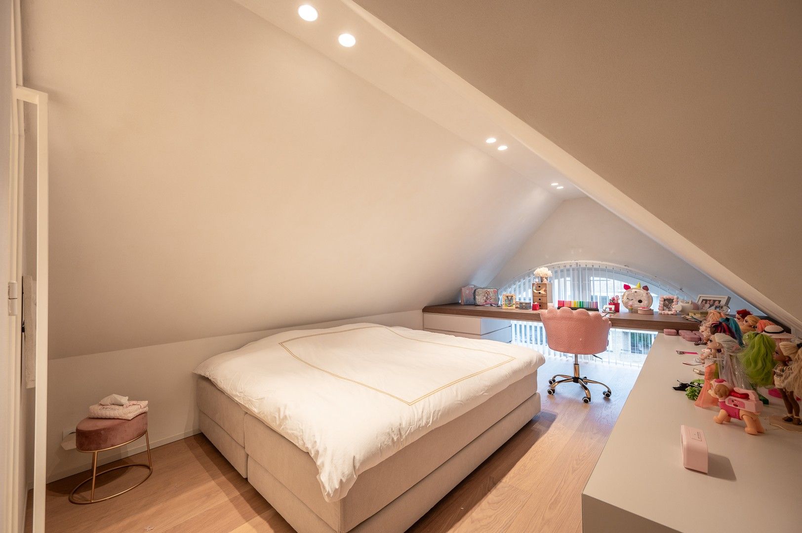Prachtig gerenoveerd hoekappartement van 164 m2 met fantastisch open zicht op de Approach Golf in het Zoute. foto 27