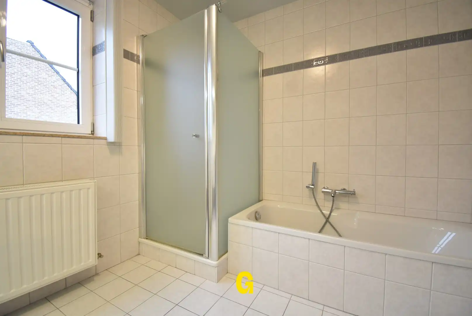 Ruim en degelijk appartement met twee slaapkamers, garage en kelderberging foto 20