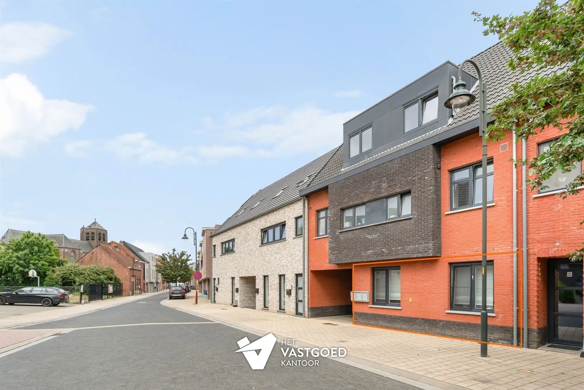 GELIJKVLOERS APPARTEMENT IN CENTRUM INCLUSIEF GARAGE foto 12
