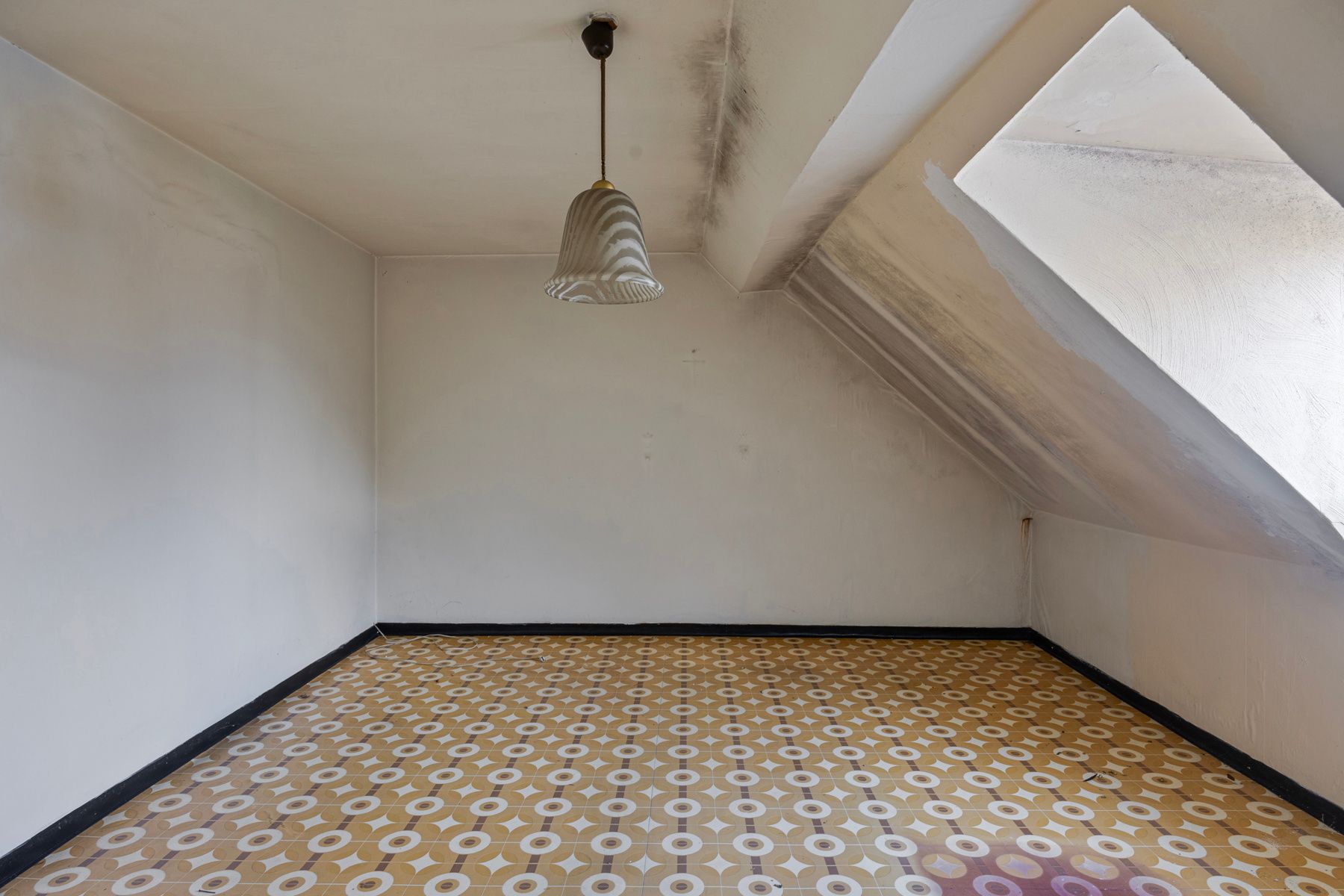 *** ONDER COMPROMIS *** foto 15