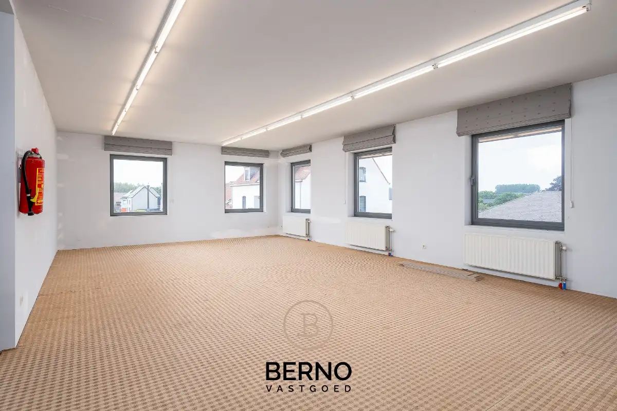 Kwalitatief bedrijfspand foto 16