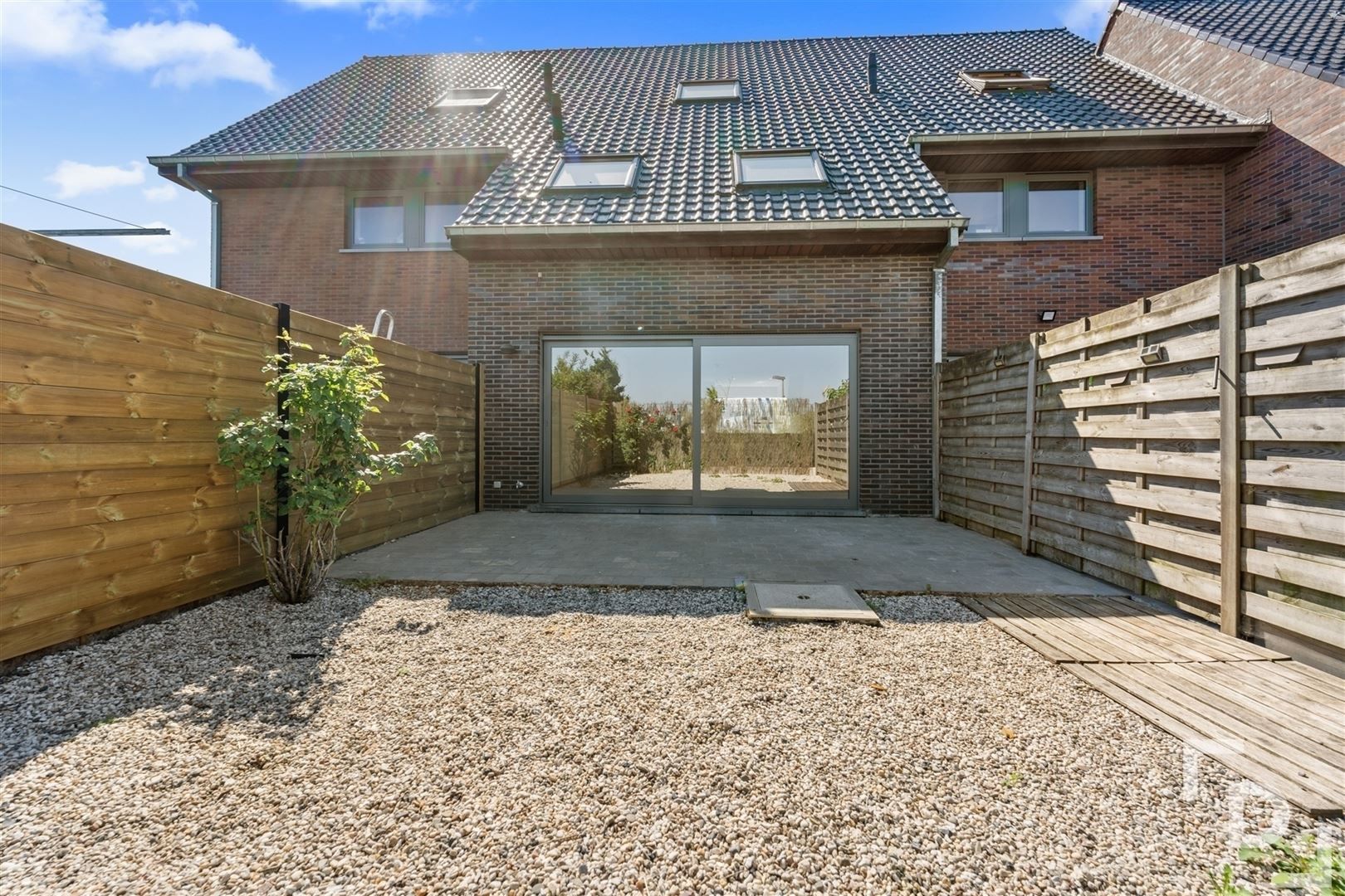 Energiezuinige gezinswoning te koop in Ieper nabij het station. foto 6