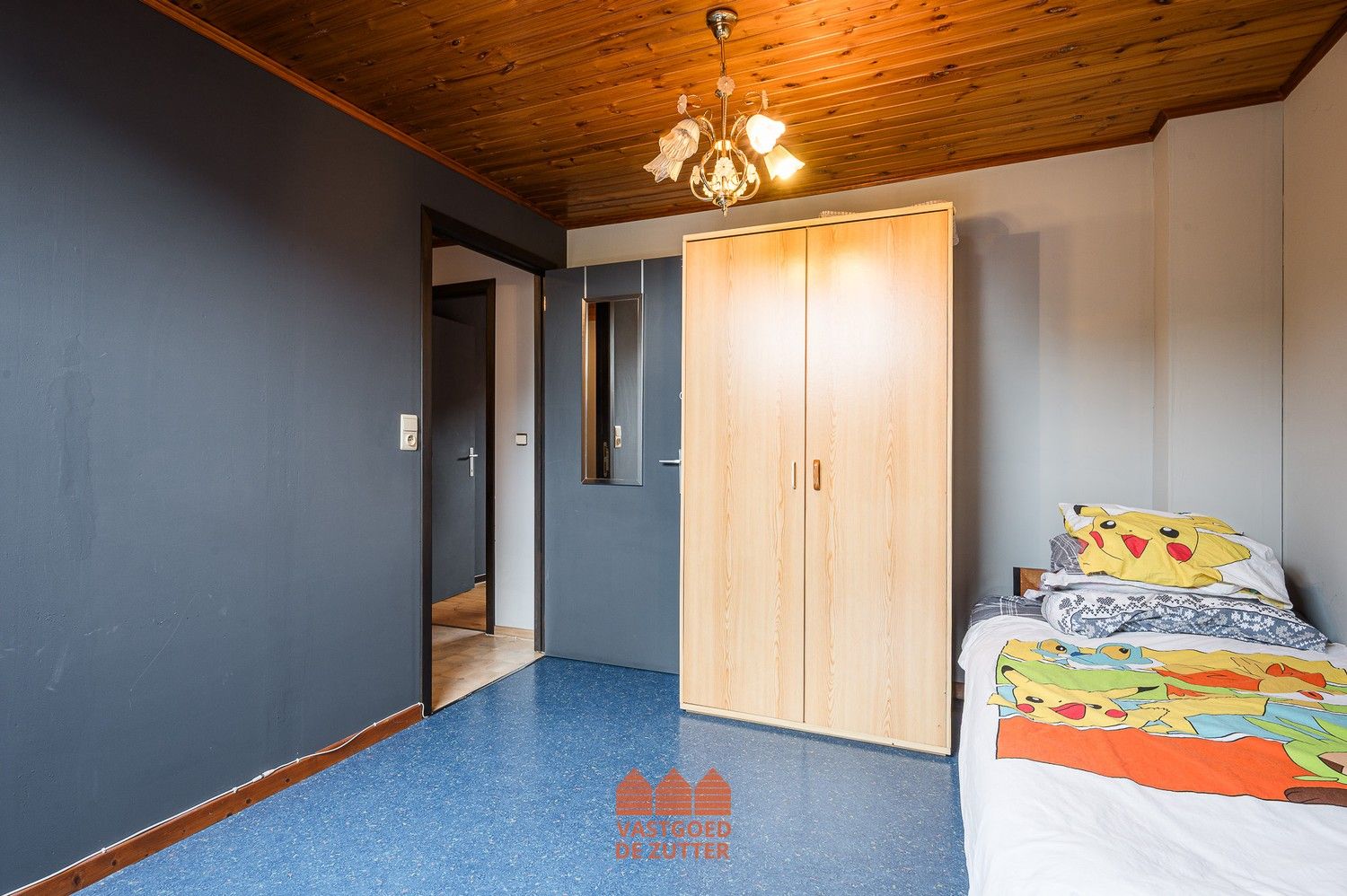 Instapklare woning op toplocatie met tuin en achterliggende autostaanplaats foto 10