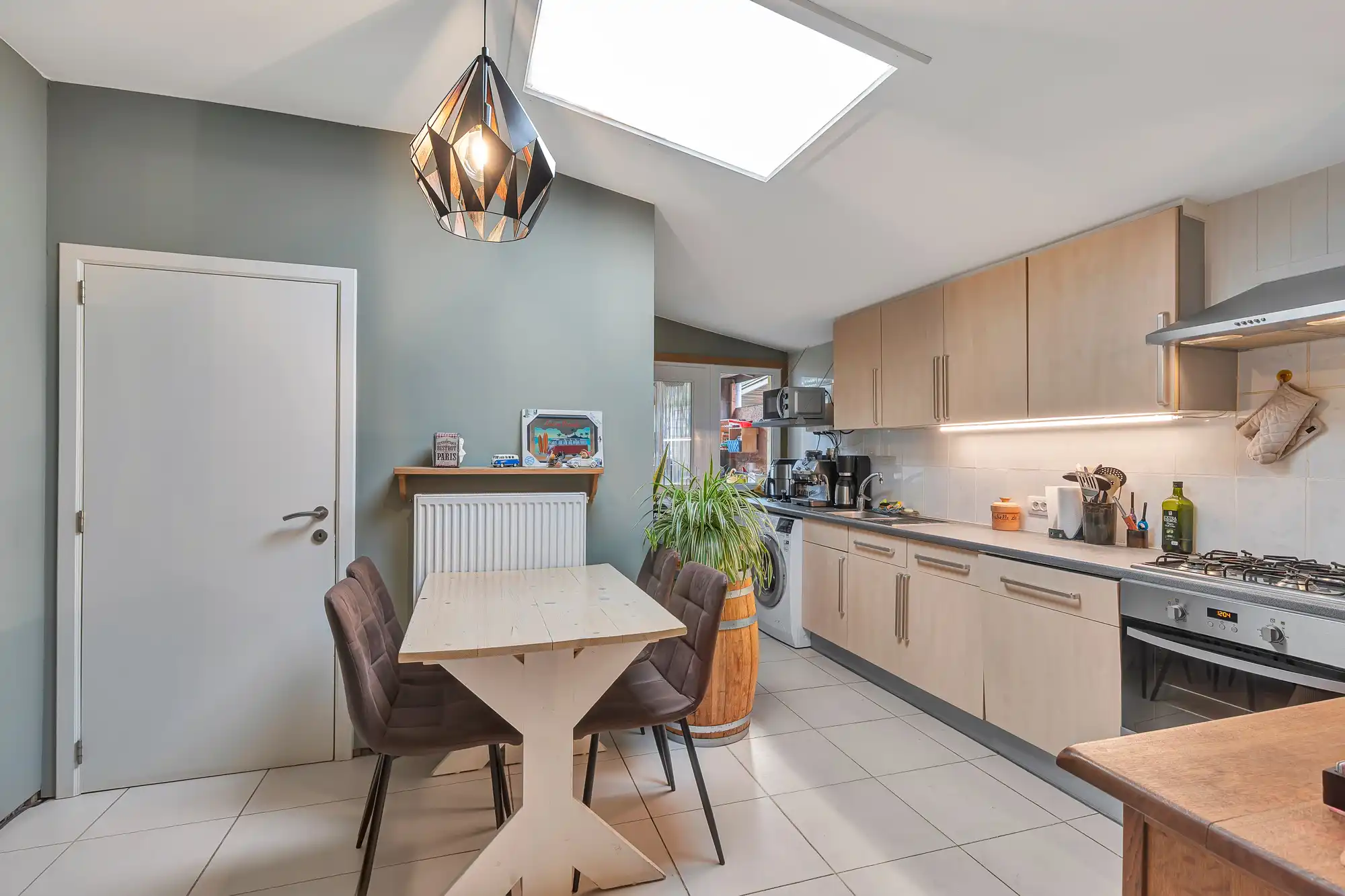 Karaktervolle woning met 2 slaapkamers, zolder en topligging foto 5