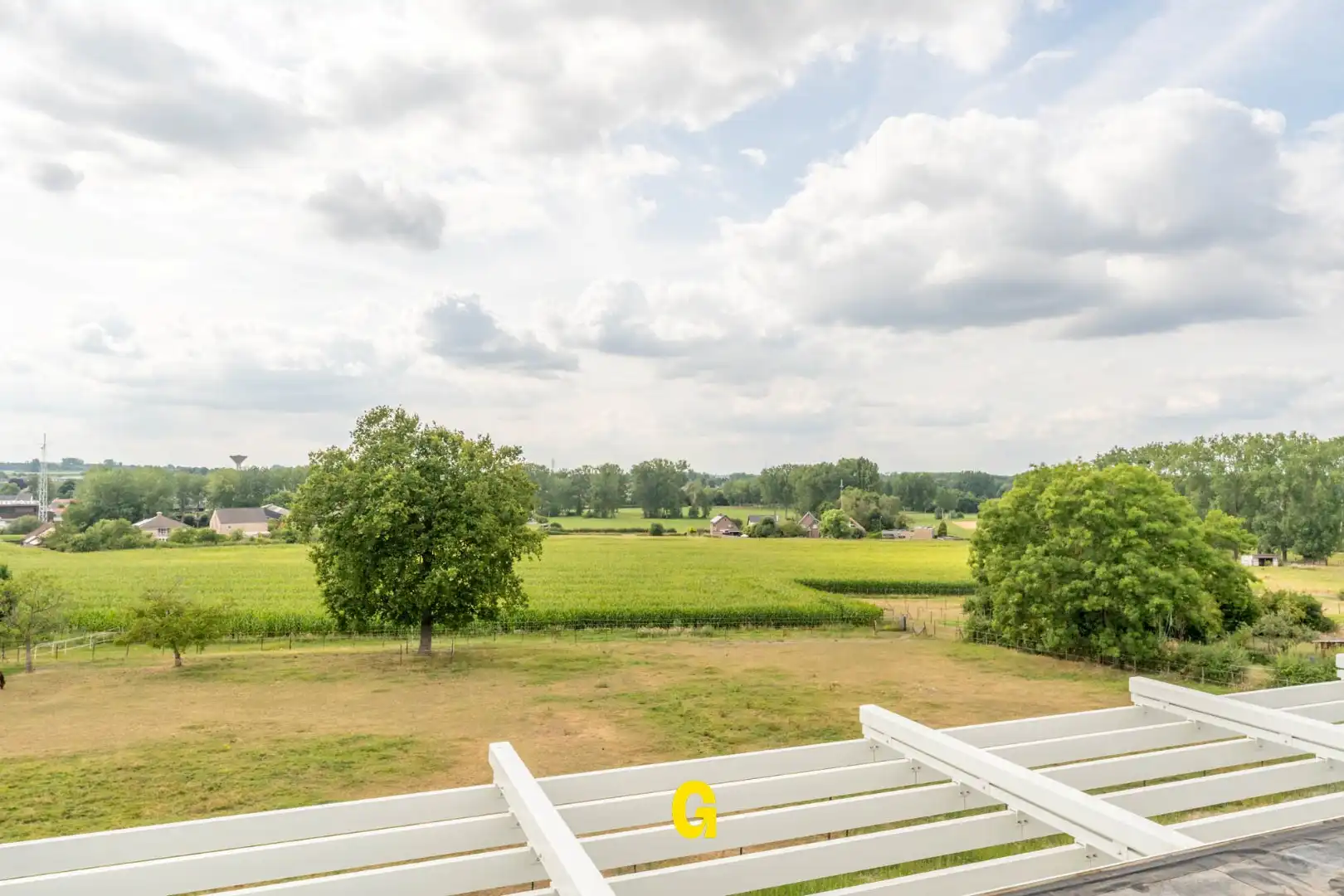 Luxueus energiezuinig penthouse appartement met ruim zonneterras met prachtig verzicht op het stadscentrum en achterliggend groen foto 13