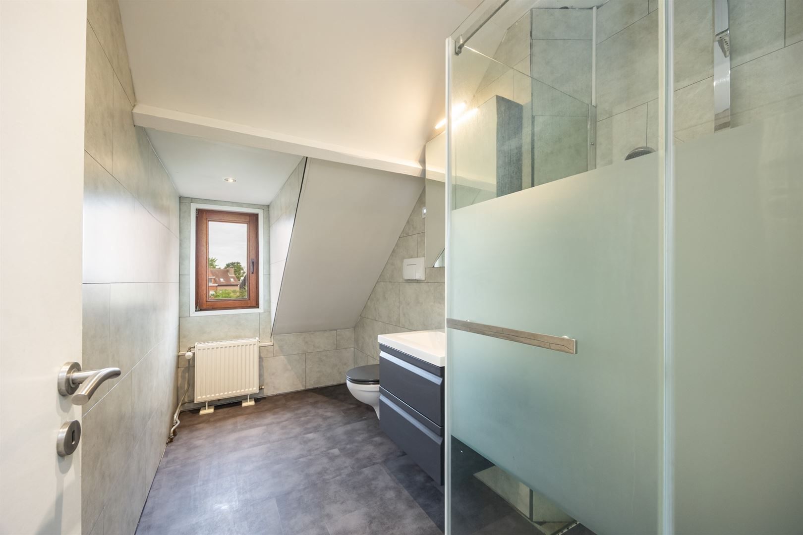 Ruim wonen in Merksem met tuin en terras foto 17