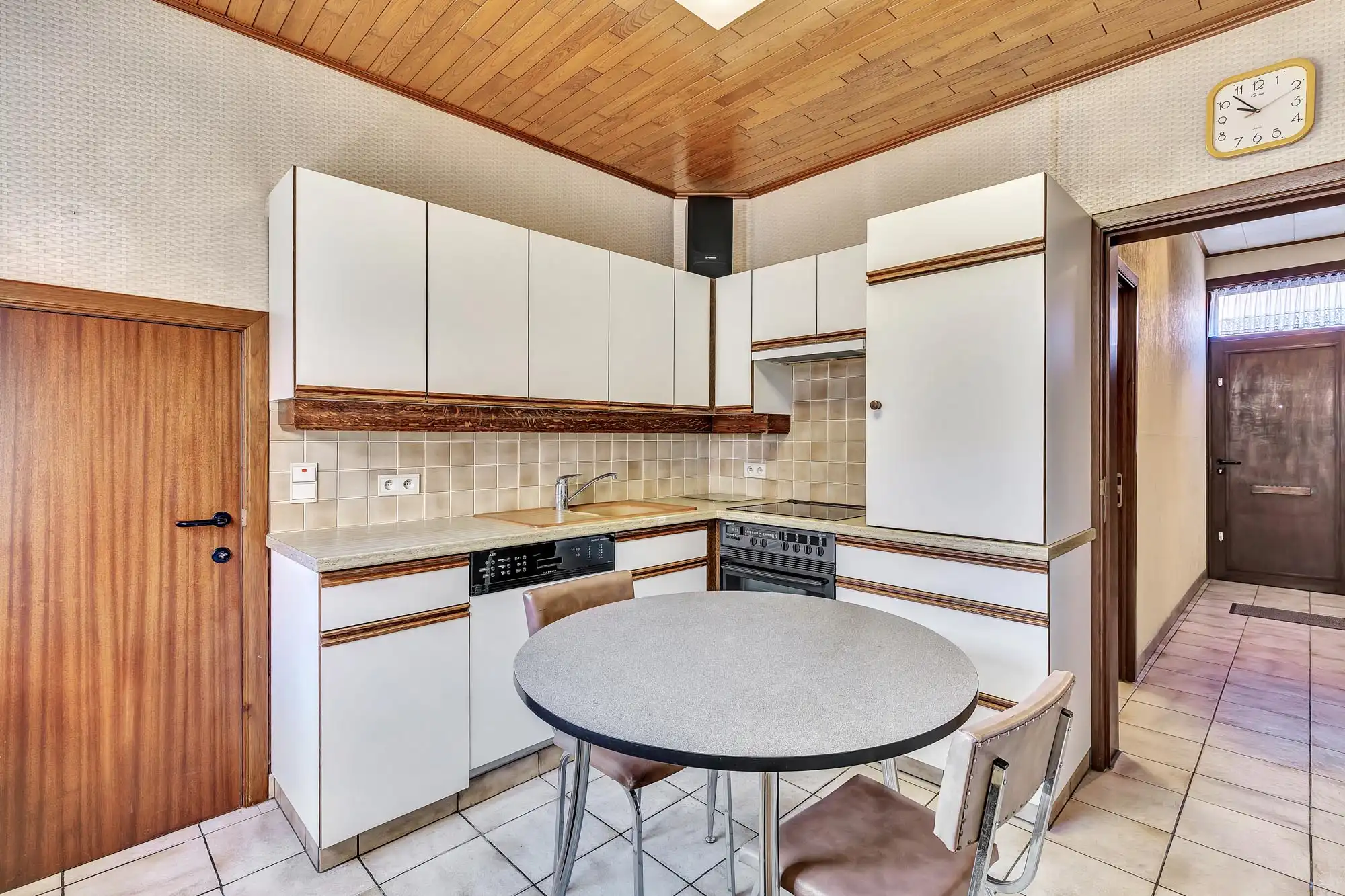 Te renoveren halfopen bebouwing met potentieel op toplocatie foto 7