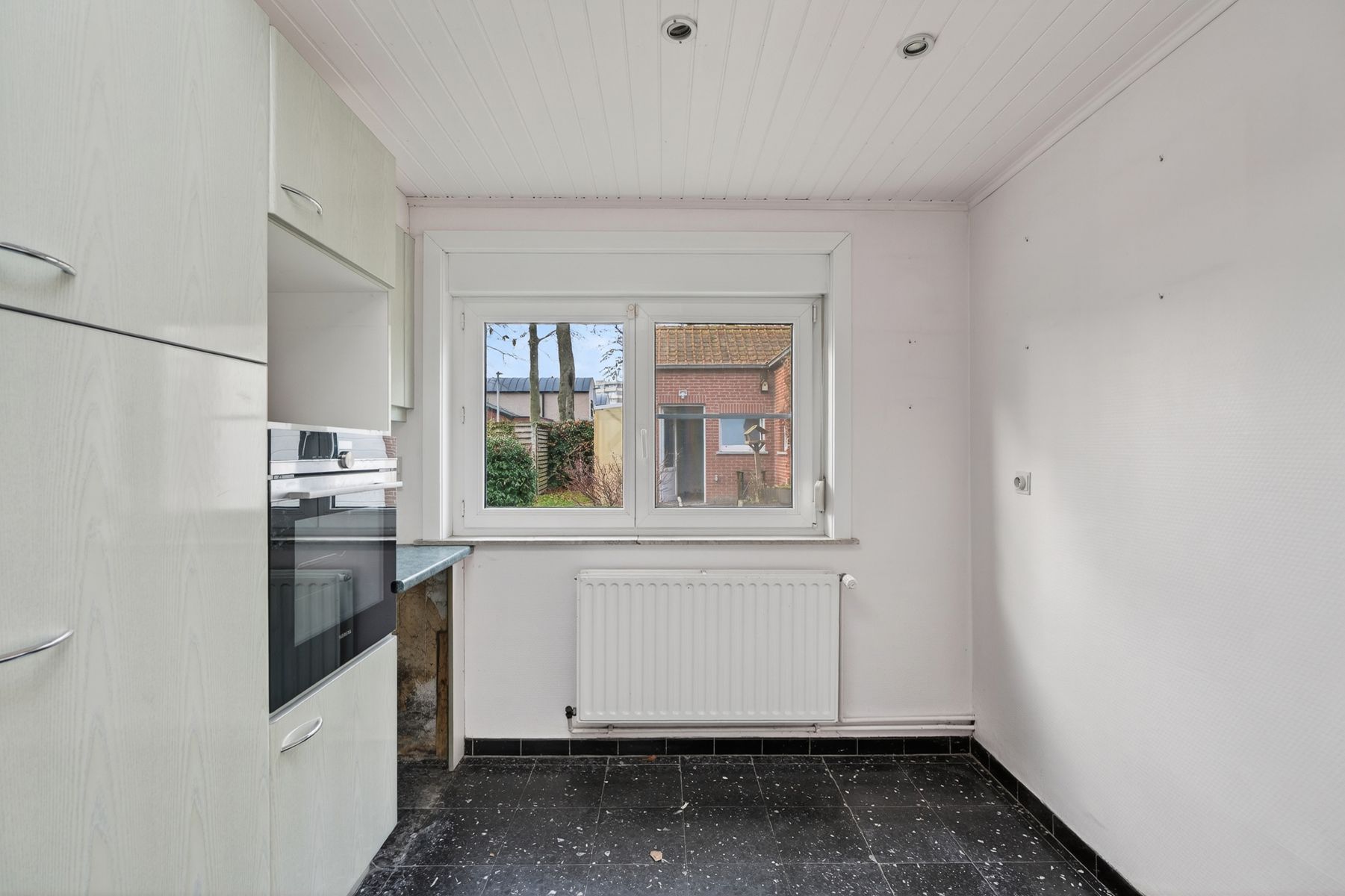 Woning met tuin, bijgebouw & carport in groen Sint-Michiels foto 8