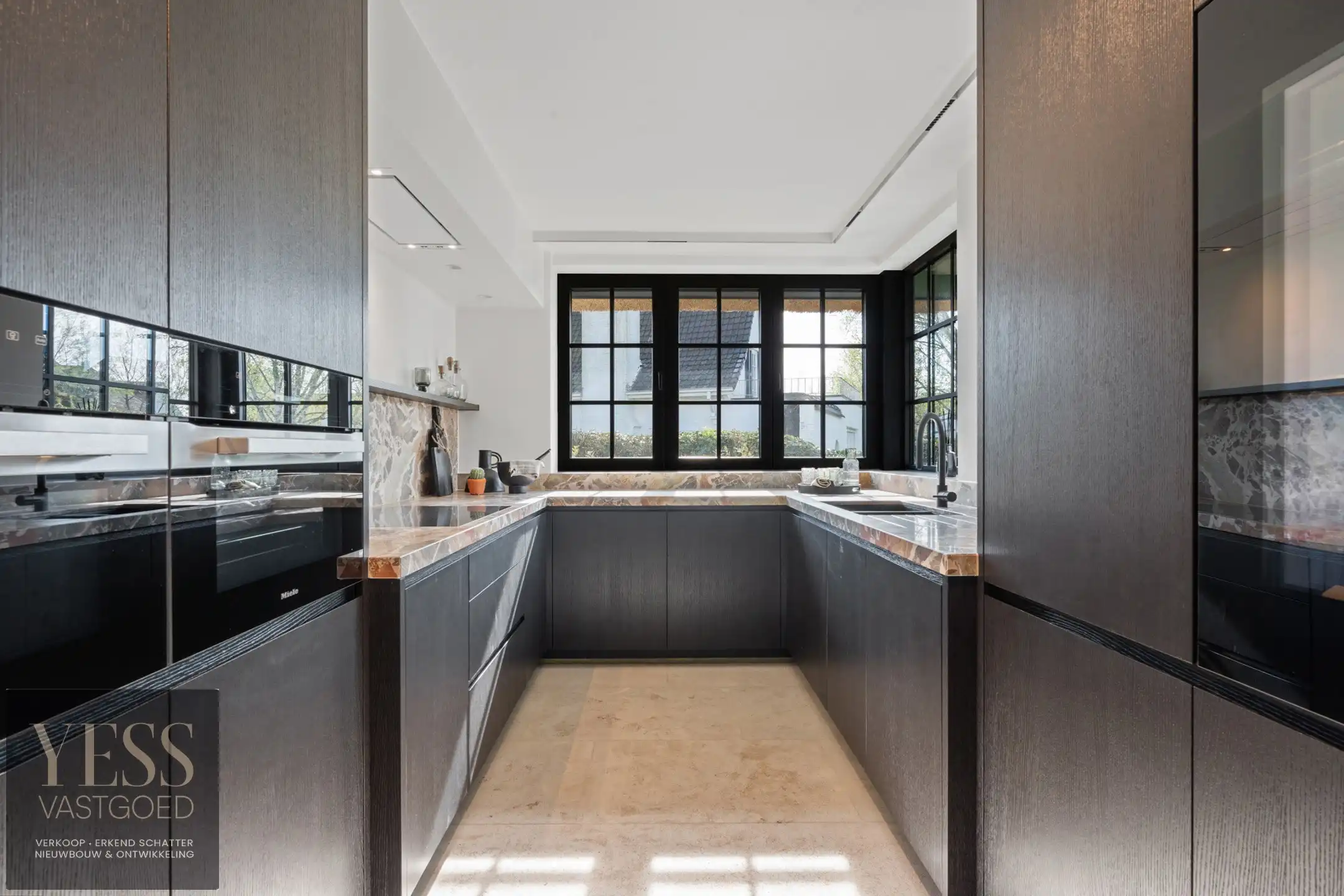 Buitengewoon, gerenoveerde villa op toplocatie in het zoute  foto 10