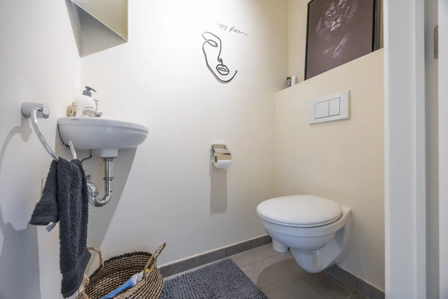 Stijlvol appartement met 1 slaapkamer in charmant gebouw foto 17