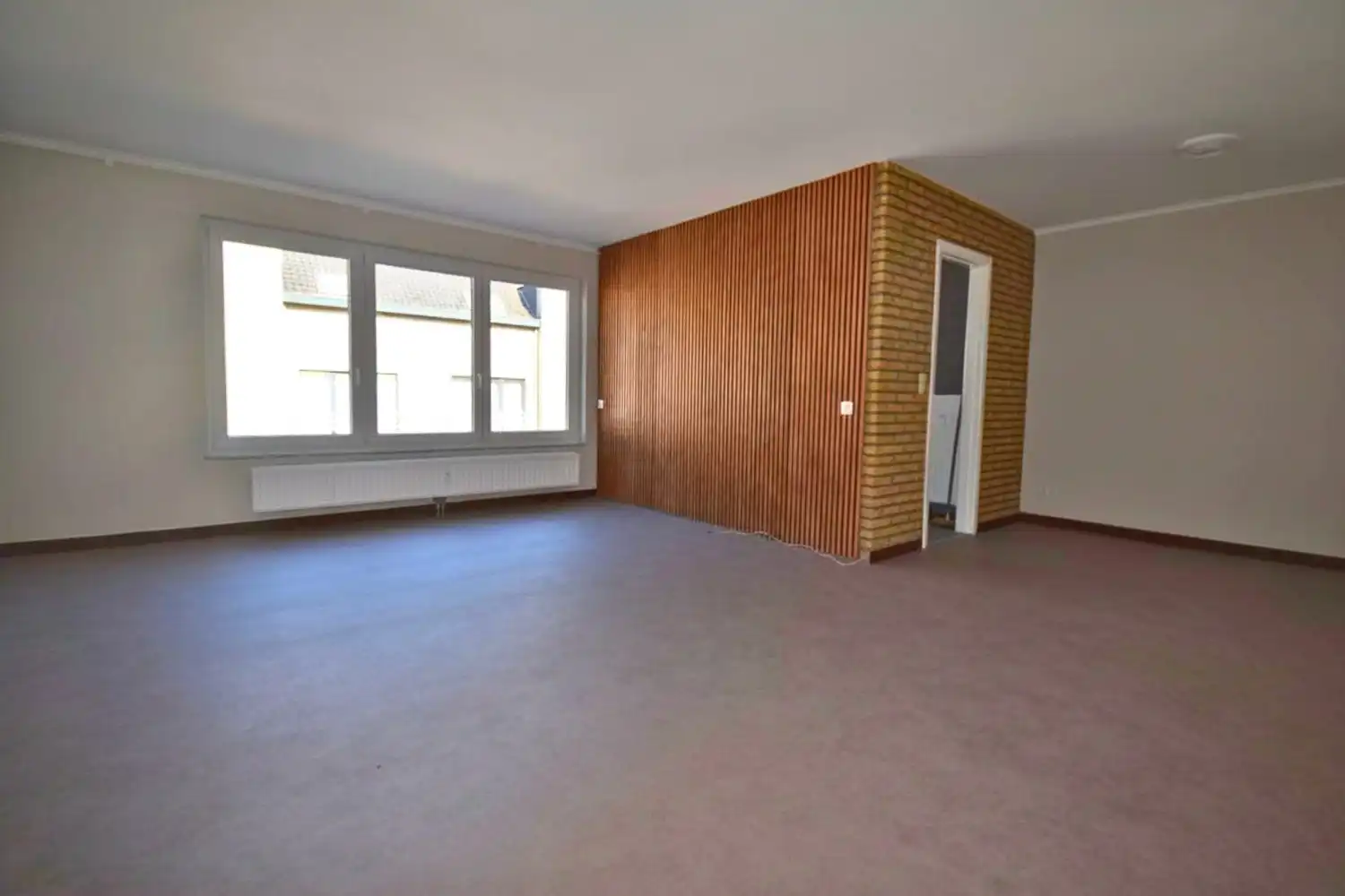 Appartement met 2 slaapkamers en garage te huur in Sint-Pieters-Leeuw foto 4