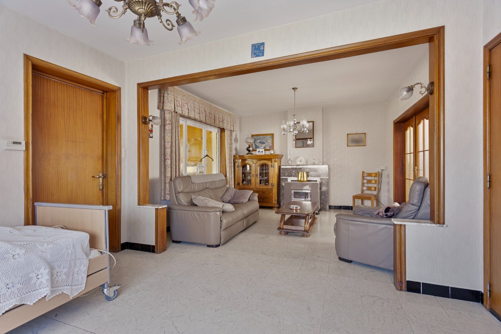 Ruime woning met bebouwbare tuin en achterliggende gronden foto 7