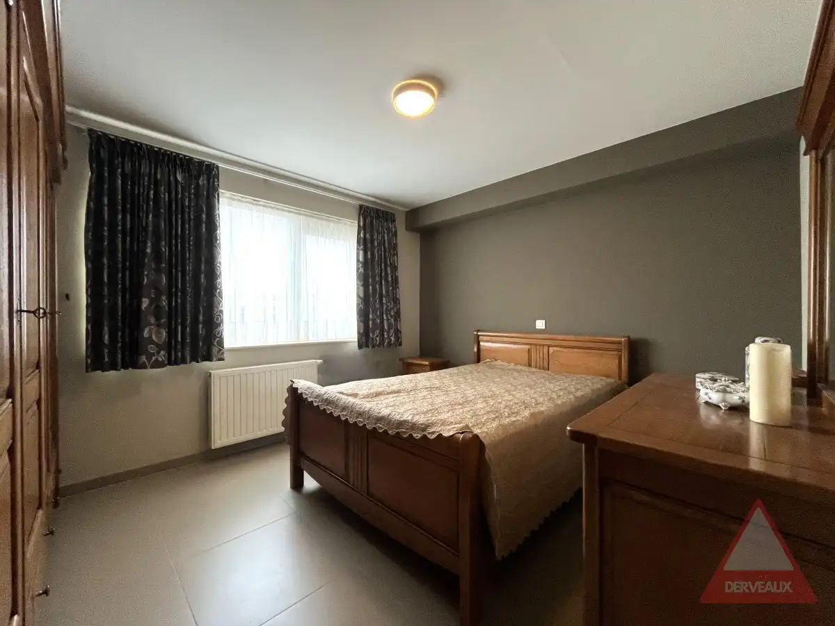 Roeselare - Ruim appartement met 3 slaapkamers en terras nabij het centrum foto 6