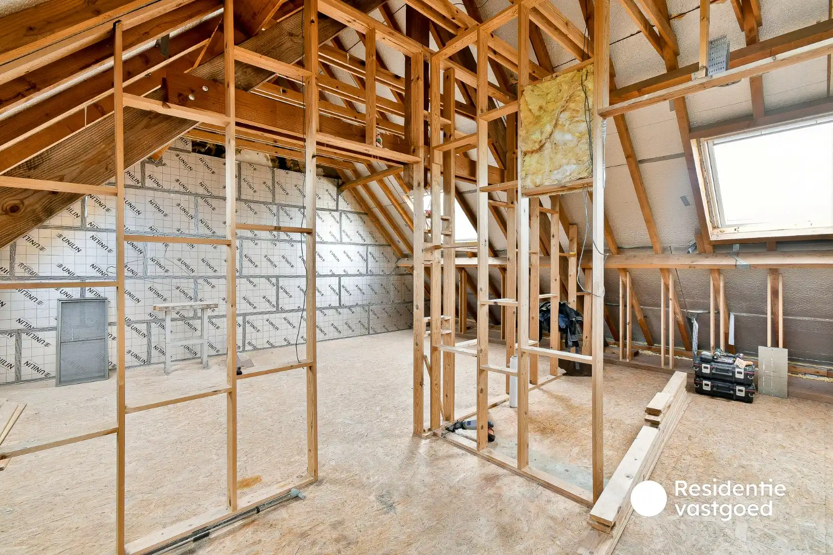 Ruime woning met uitzonderlijk veel mogelijkheden en prachtig zicht vanuit de tuin foto 23