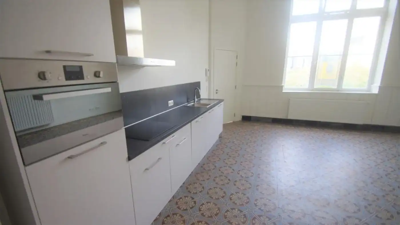 Instapklare duplex met veel karakter, 1 slpk en terras foto 3