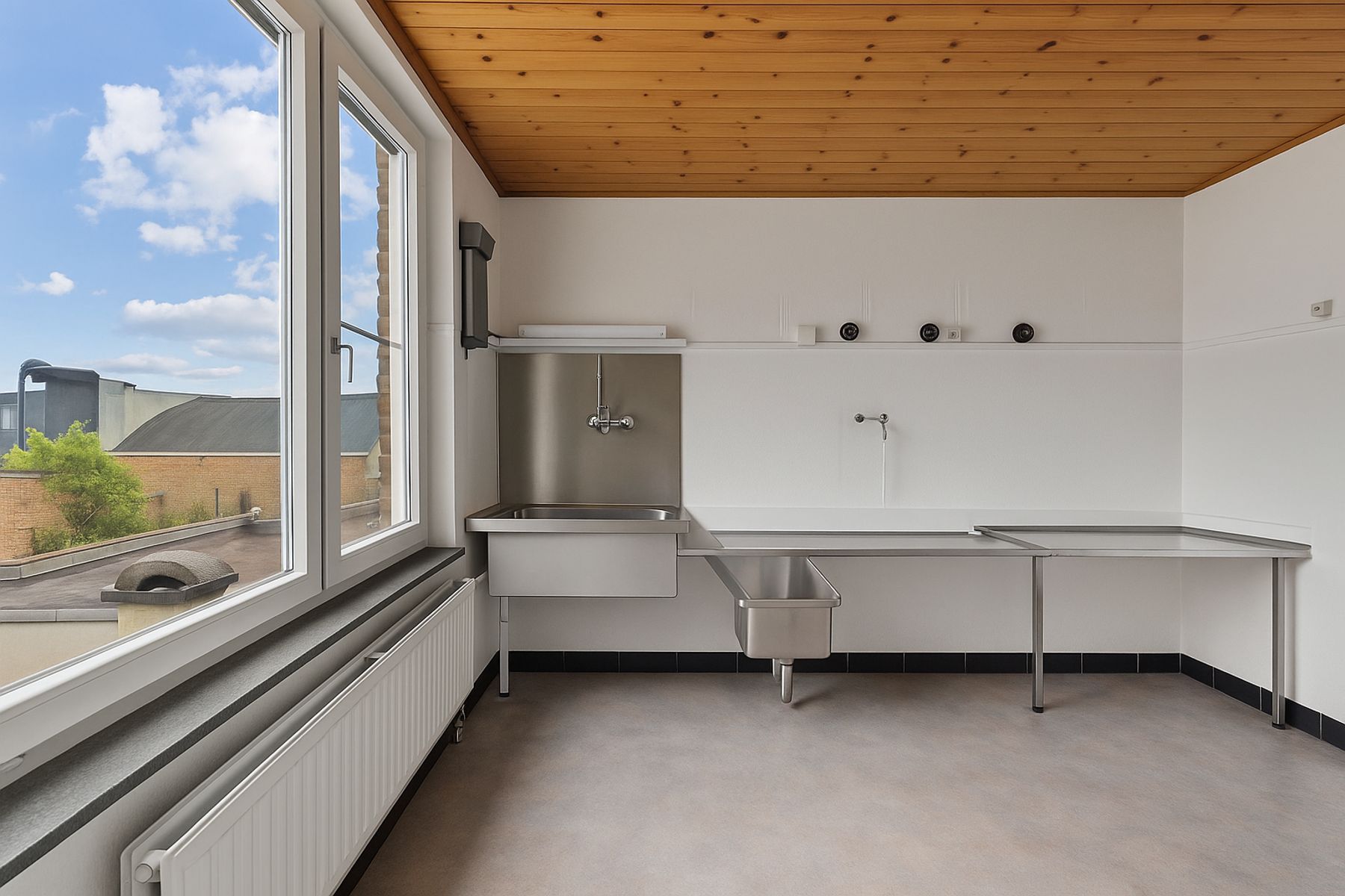 Zeer ruime 5-slpk woning te Sint-Kruis! foto 9