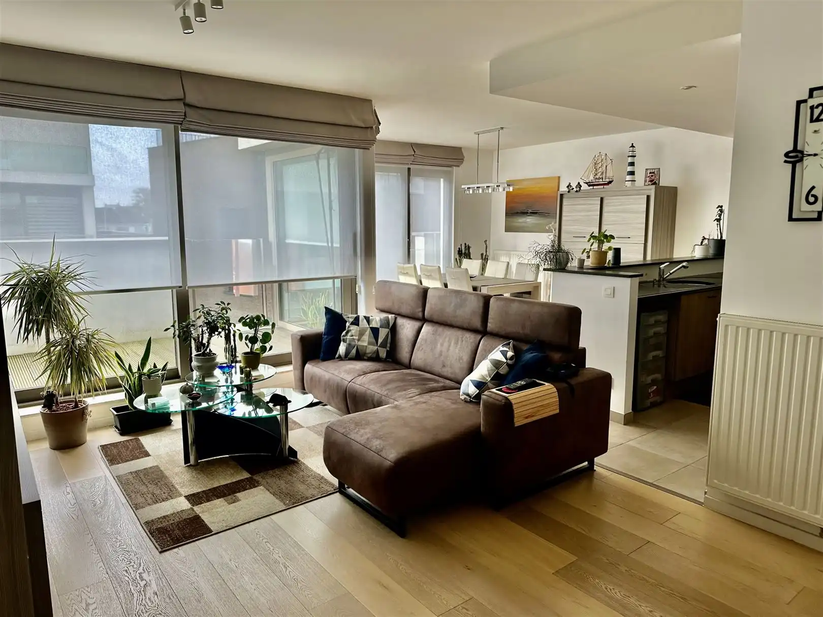 Ruim 2 slpk appartement met zicht op de Schelde foto 2