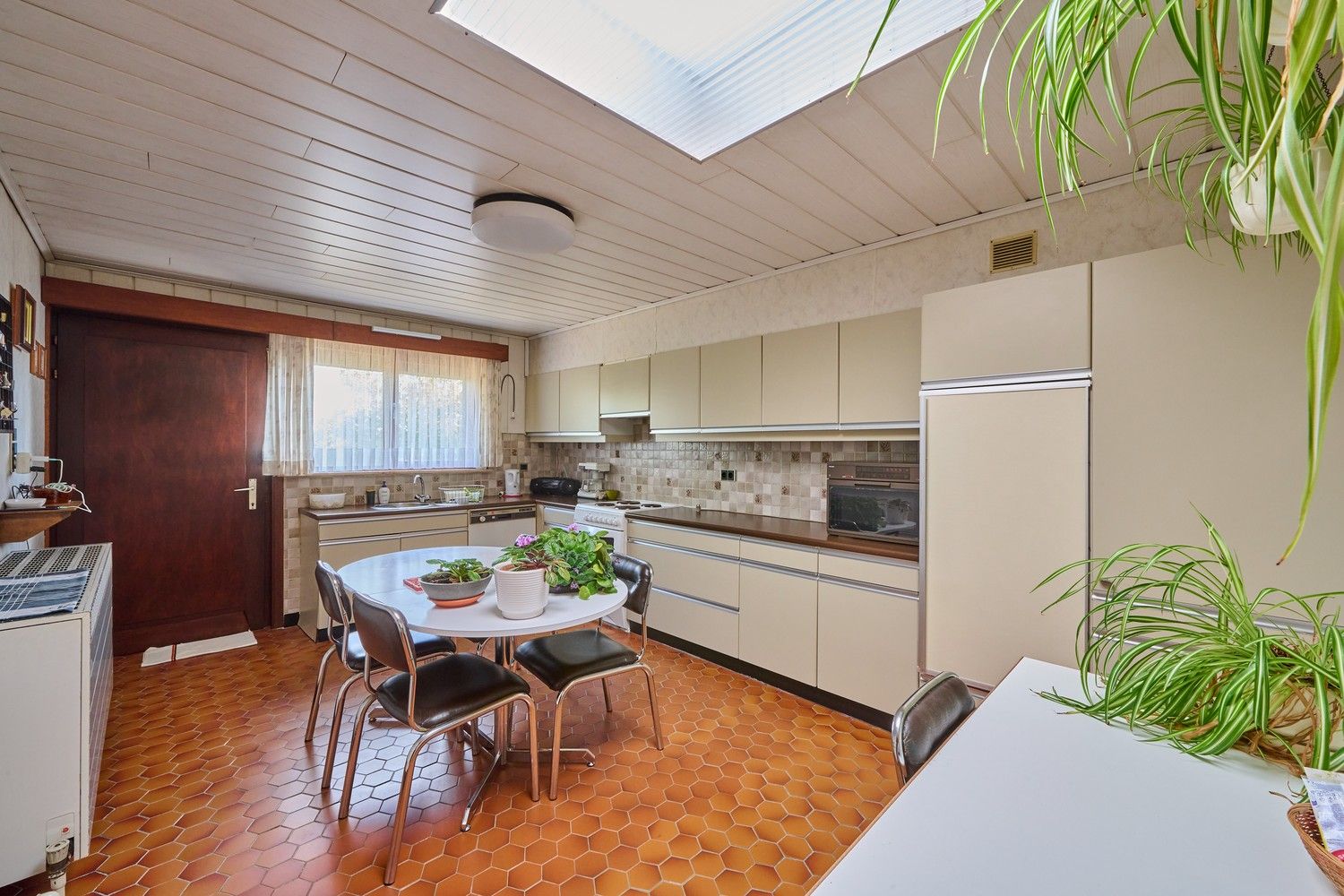 Vrijstaande woning gelegen op een zuidgericht perceel nabij het centrum van Hechtel foto 13
