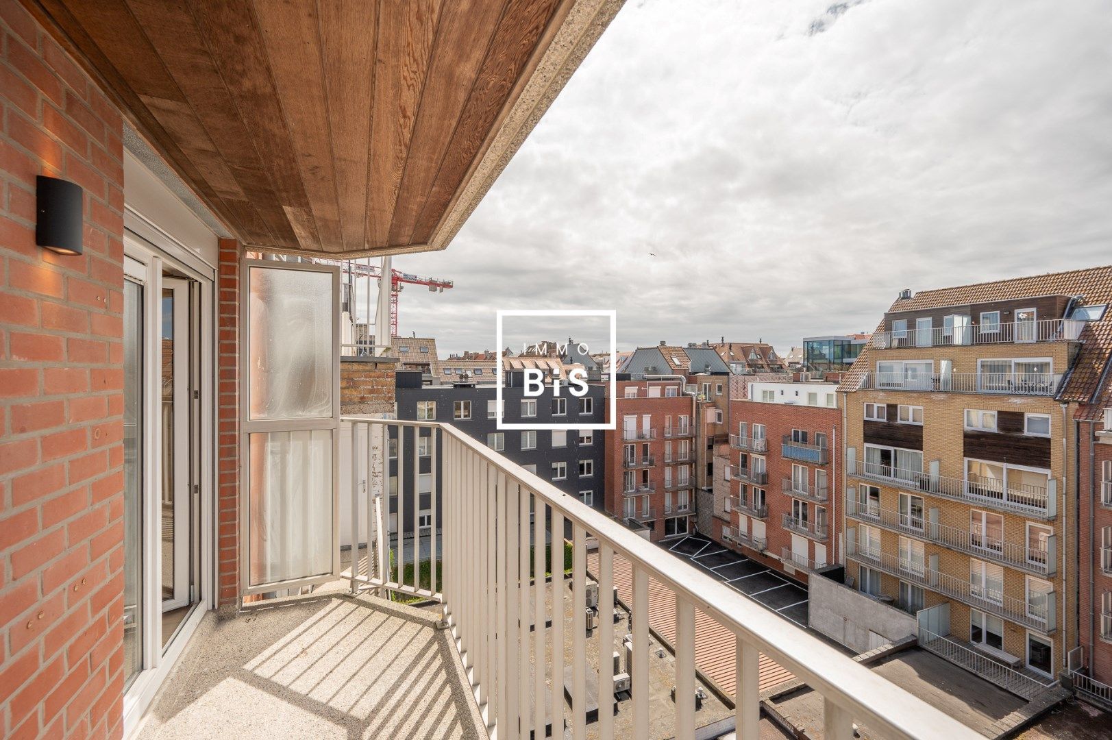 Luxueus gerenoveerd appartement centraal gelegen op enkele stappen van de zeedijk foto 19