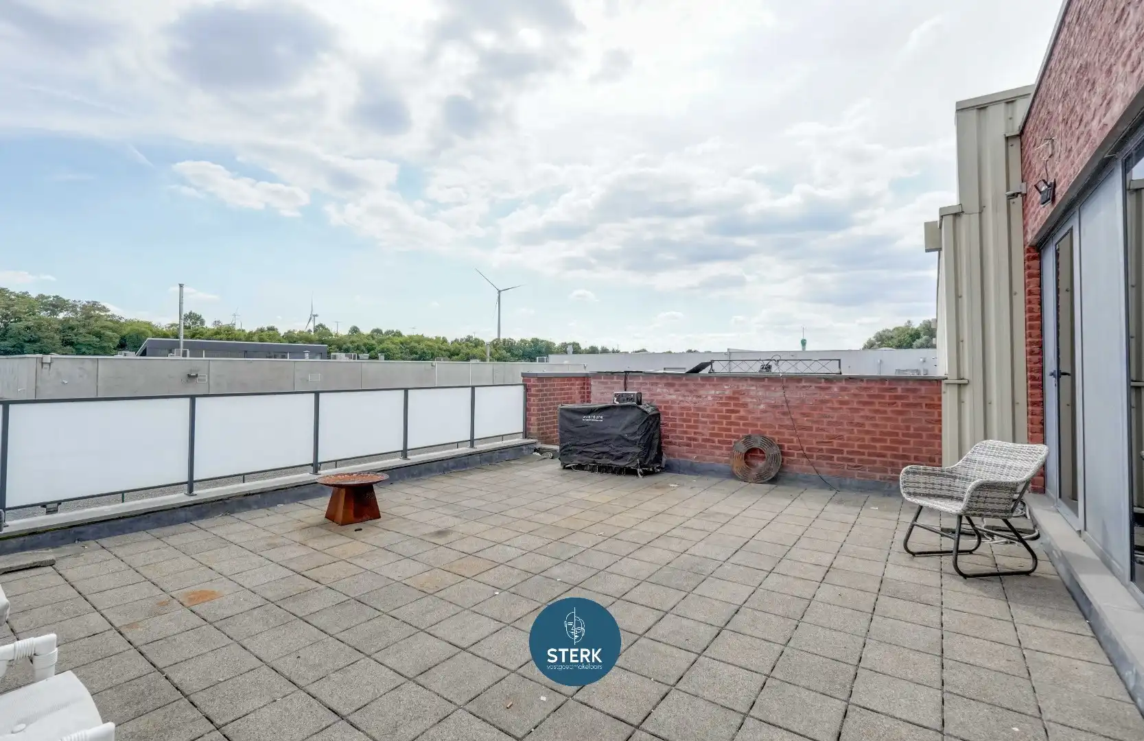 VEELZIJDIG INDUSTRIEPAND MET INSTAPKLAAR APPARTEMENT TE MAASMECHELEN ! foto 28