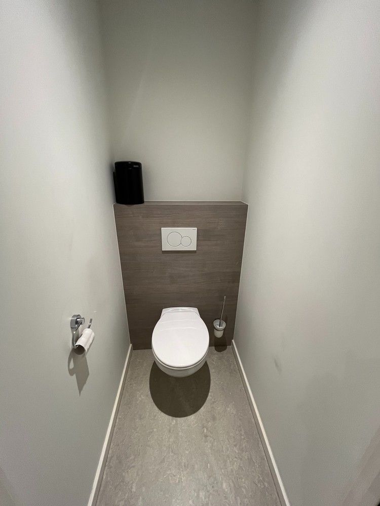 230m² kantoren foto 15