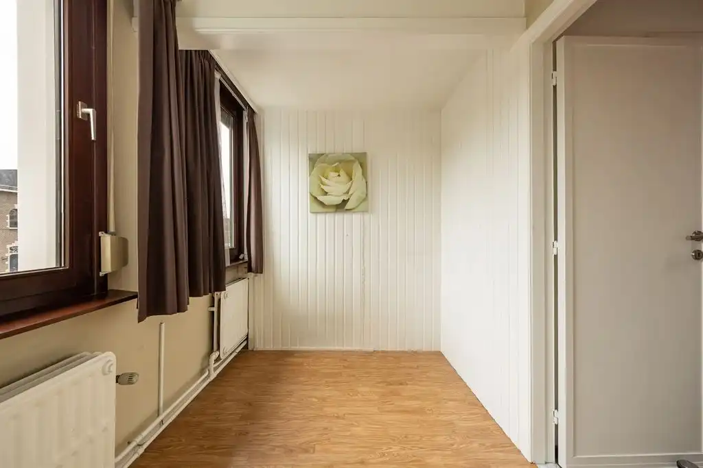 Gezellige woning met ruime garage en stadskoer foto 20