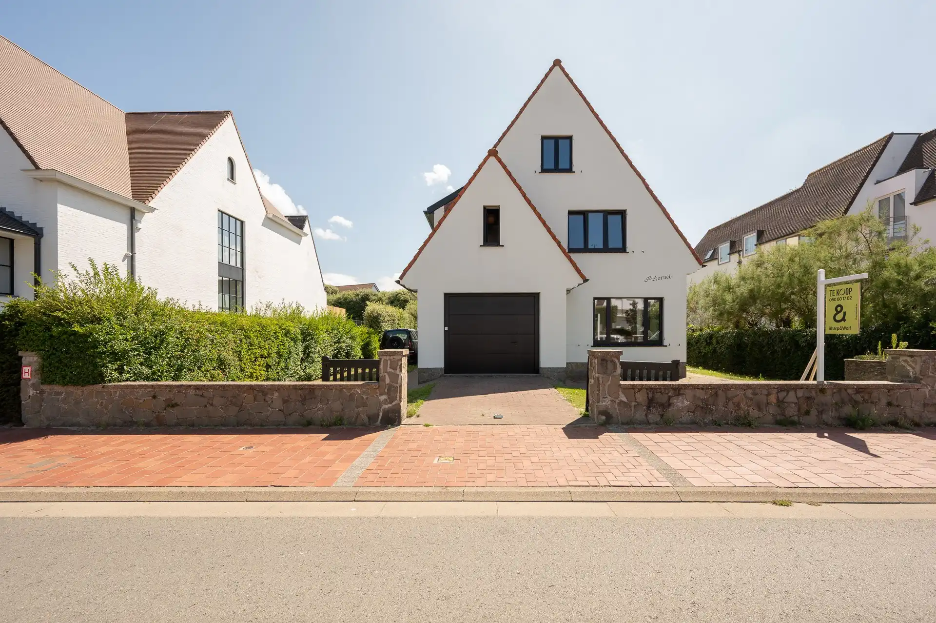 Hoofdfoto van de publicatie: Uitzonderlijke villa op topligging aan het Albertstrand