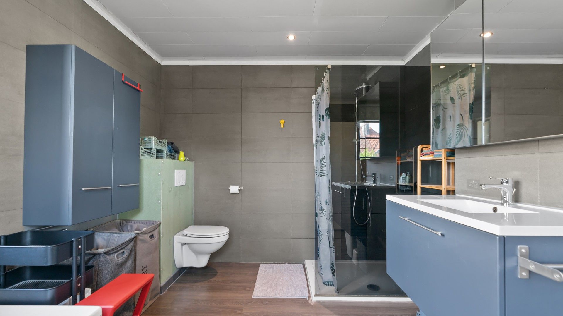 Instapklare en energiezuinige woning met 4 slpkrs in Genk foto 16