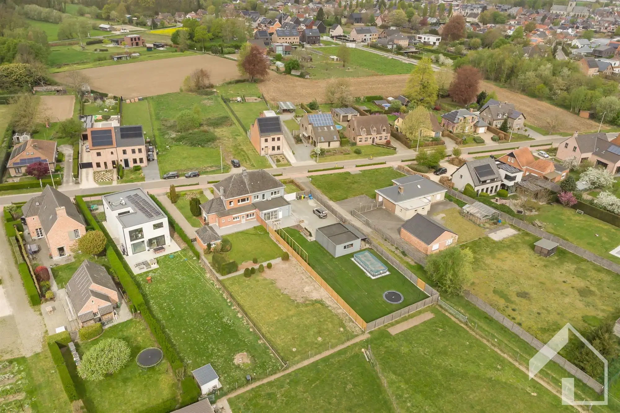 HOB in leuke en groene omgeving foto 16